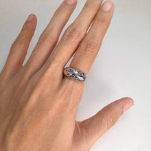Load image into Gallery viewer, 2 mm. Round Cut Blue Violet Tanzanite Cluster Ring