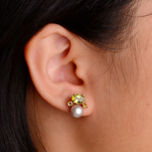 Load image into Gallery viewer, 7 mm. Freshwater Pearl and Peridot Cluster Earrings
