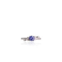 Load image into Gallery viewer, 5.5 mm. Round Cut Blue Violet Tanzanite with Cz Accents Ring
