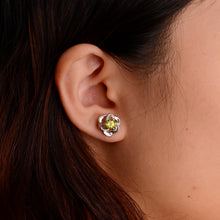 Load image into Gallery viewer, 5 mm. Round Cut Green Pakistani Peridot Earrings
