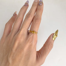 Load image into Gallery viewer, 4 x 6 mm. Oval Cut Yellow Brazilian Citrine Cluster Ring
