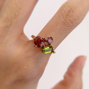 Handmade 6 x 7 mm. Oval Cut Pink Mozambican Tourmaline, Peridot and Sapphire Cluster Ring