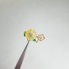 Load and play video in Gallery viewer, 10 mm. Carved Yellow Mother of Pearl with Cz Accents Open Ring
