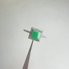 Load and play video in Gallery viewer, 6 mm. Square Cut Green Brazilian Emerald with Cz Halo Ring
