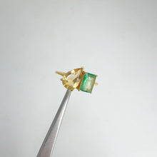 Load and play video in Gallery viewer, 6 x 9 mm. Pear Cut Yellow Brazilian Citrine and Emerald Ring
