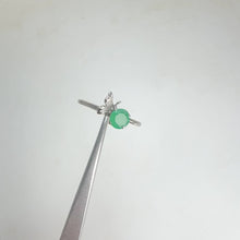 Load and play video in Gallery viewer, 5 mm. Round Cut Green Brazilian Emerald Ring
