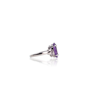 10 x 14 mm. Oval Cut Purple Brazilian Amethyst Ring